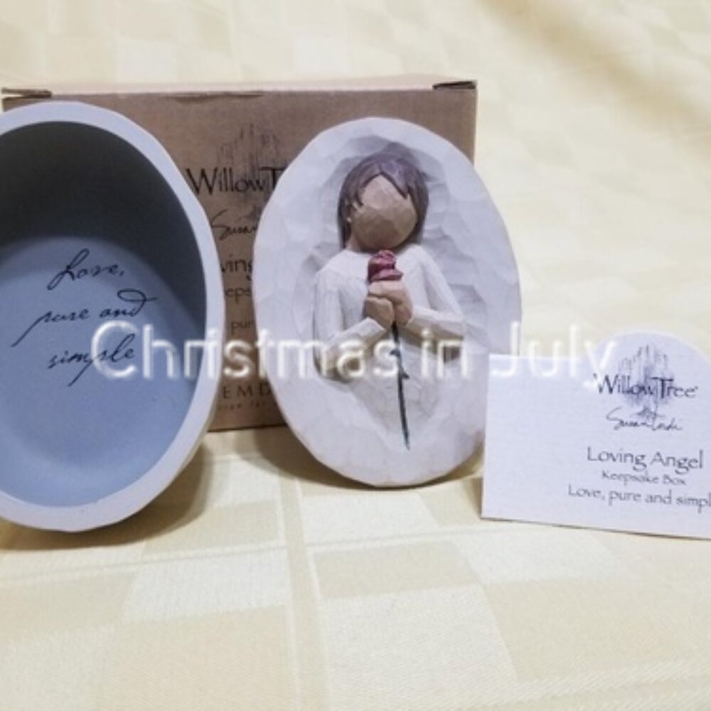 Willow Tree Susan Lordi Loving Angel Keepsake Box #26610 with box